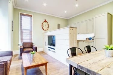 2 bed house, Waterloo Road, Radford, Nottingham, NG74AU - Image 3